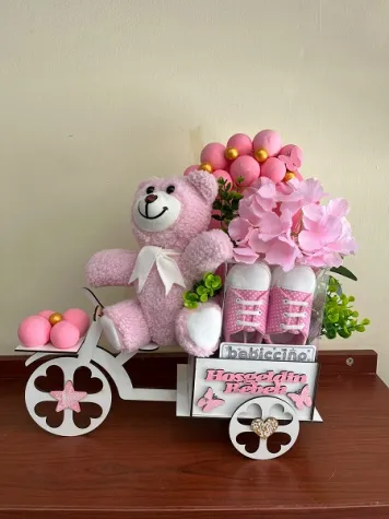 Pembe Yapay bebekli