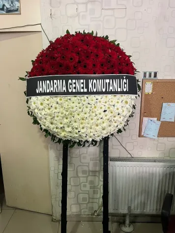 Cenaze çelengi