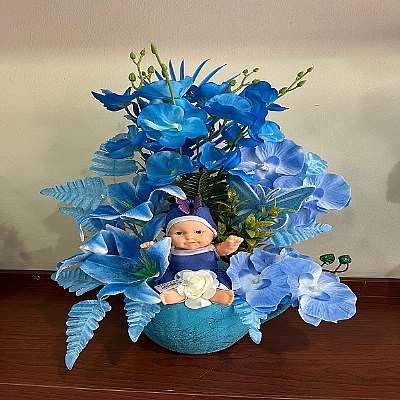 Mavi Yapay bebekli tanzim